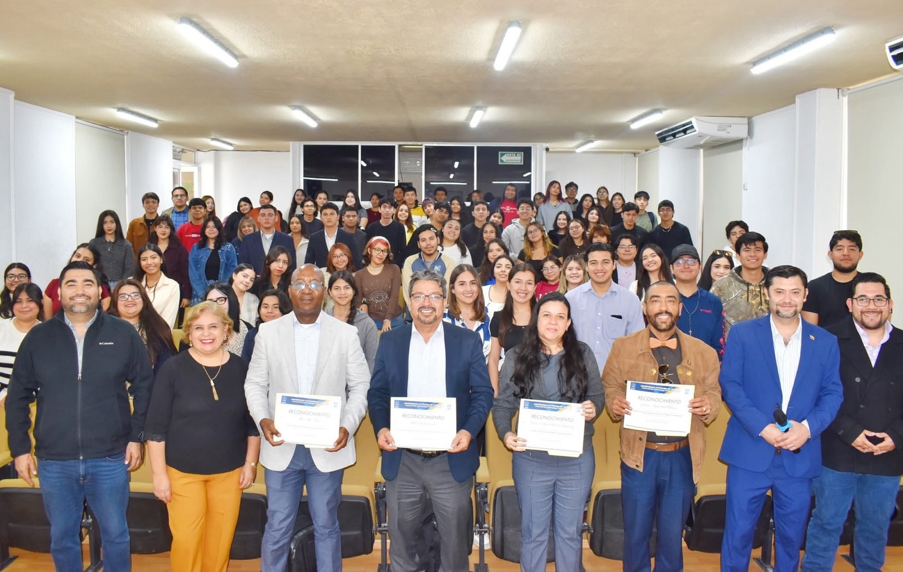 Conversatorio Profesional de Líderes Internacionales en la Universidad Autónoma de Coahuila